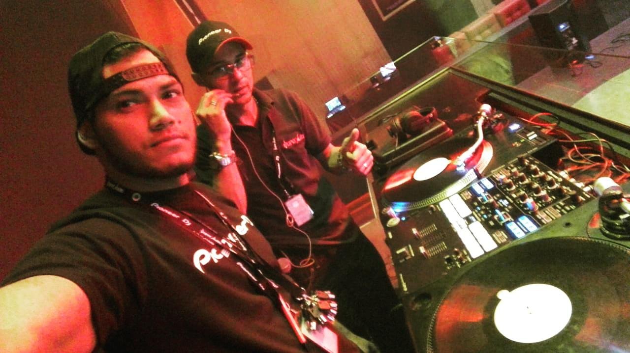 CEsar Five pioneer dj